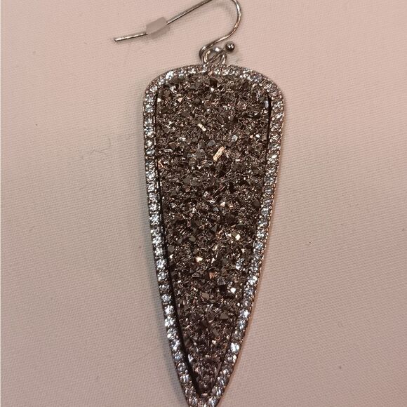 Women's black and silver glitter earrings - Picture 2 of 2